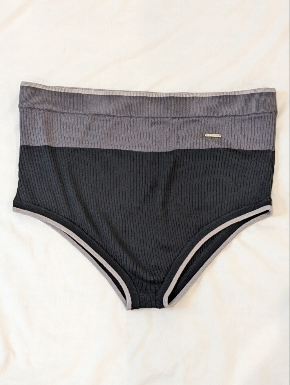 Savage X Fenty Featherweight Knit Shorts Black and Gray Women's Panties NWT XL
